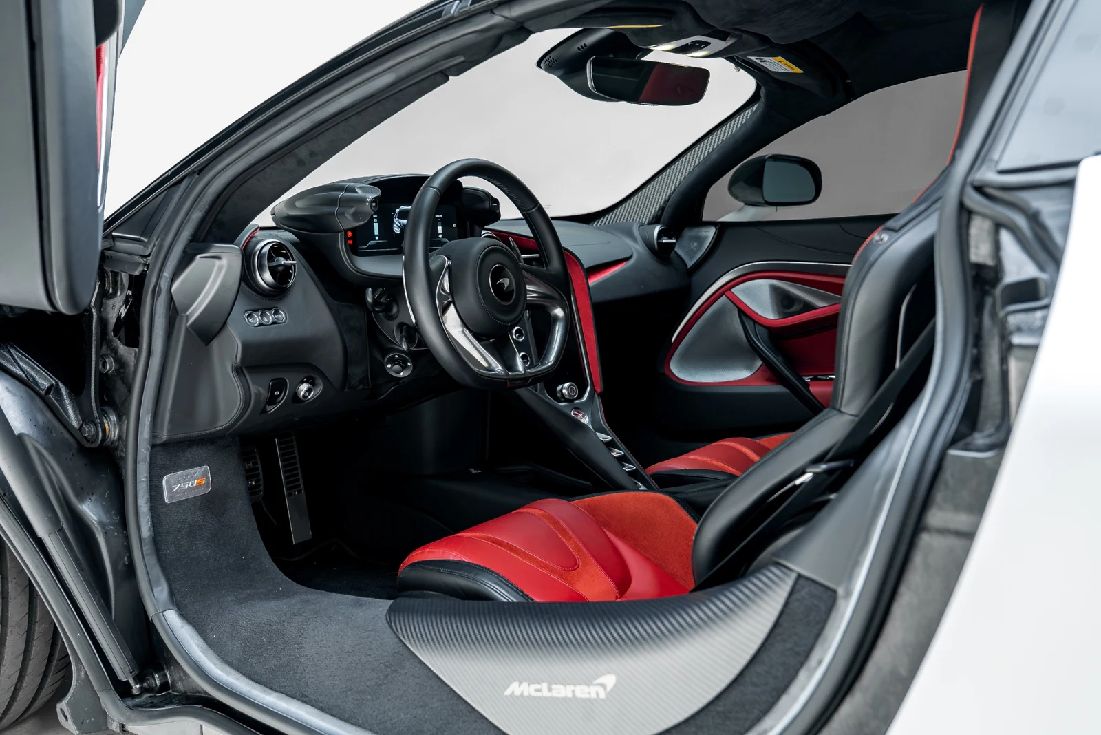 2024 McLaren 750S Spider, 2/30