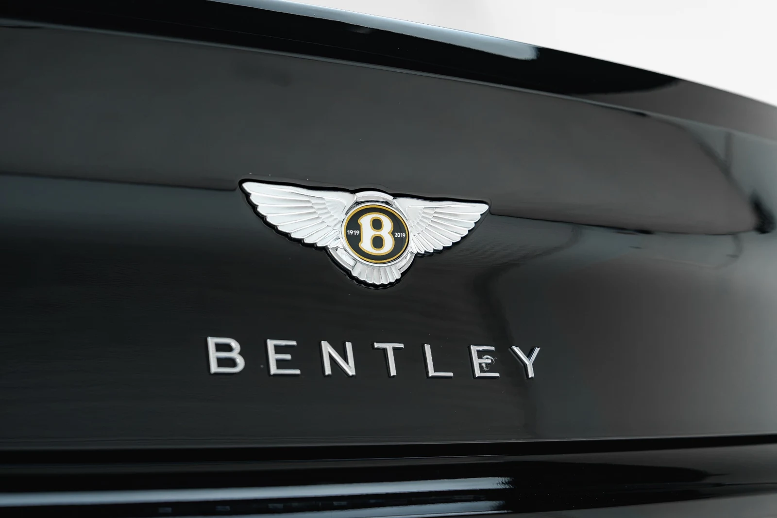 2020 Bentley Continental GTC V8, 17/30