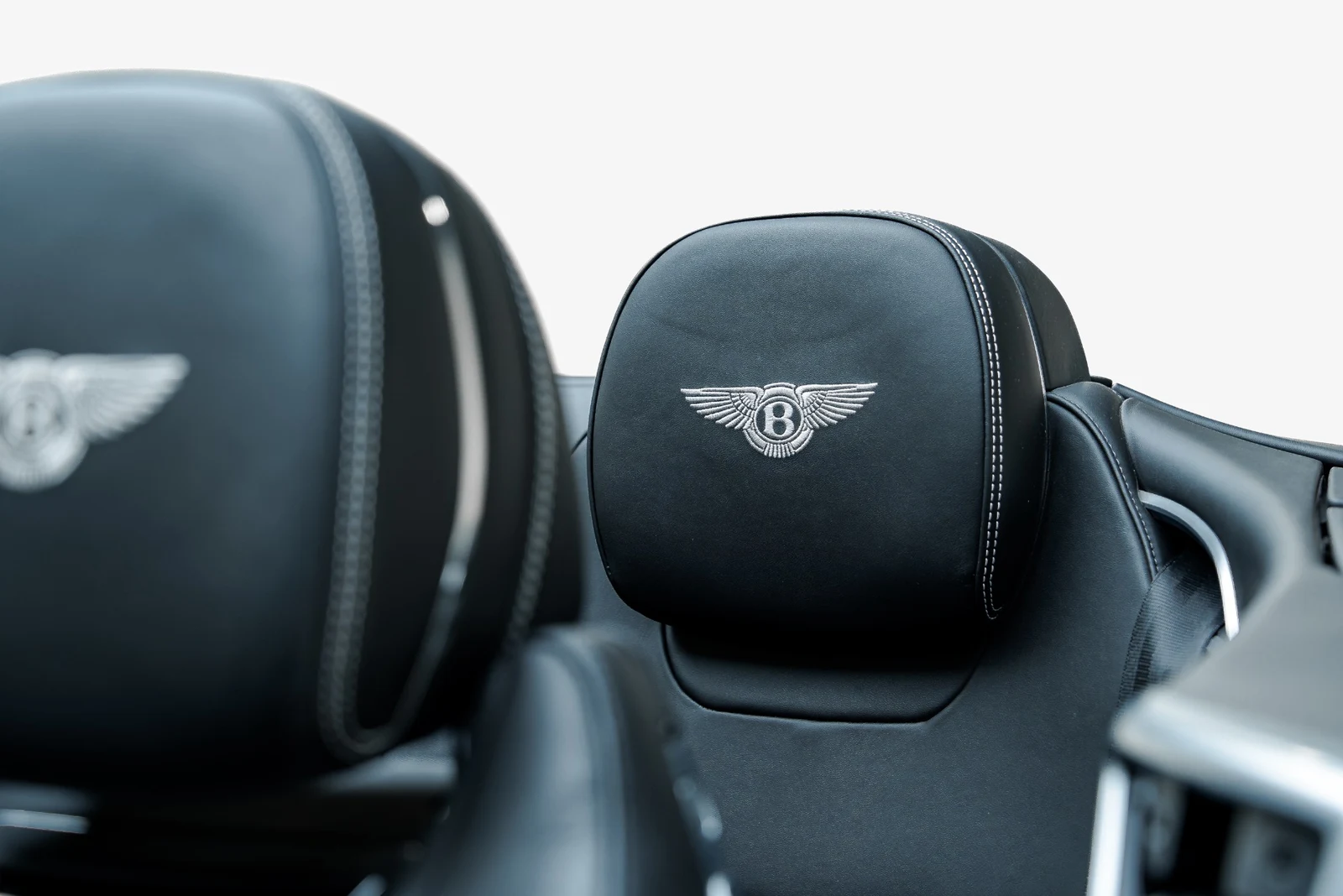 2020 Bentley Continental GTC V8, 21/30