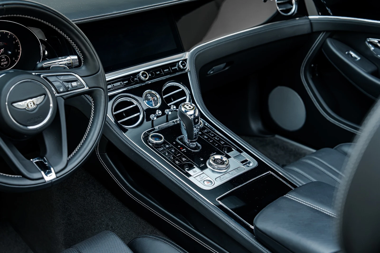 2020 Bentley Continental GTC V8, 25/30