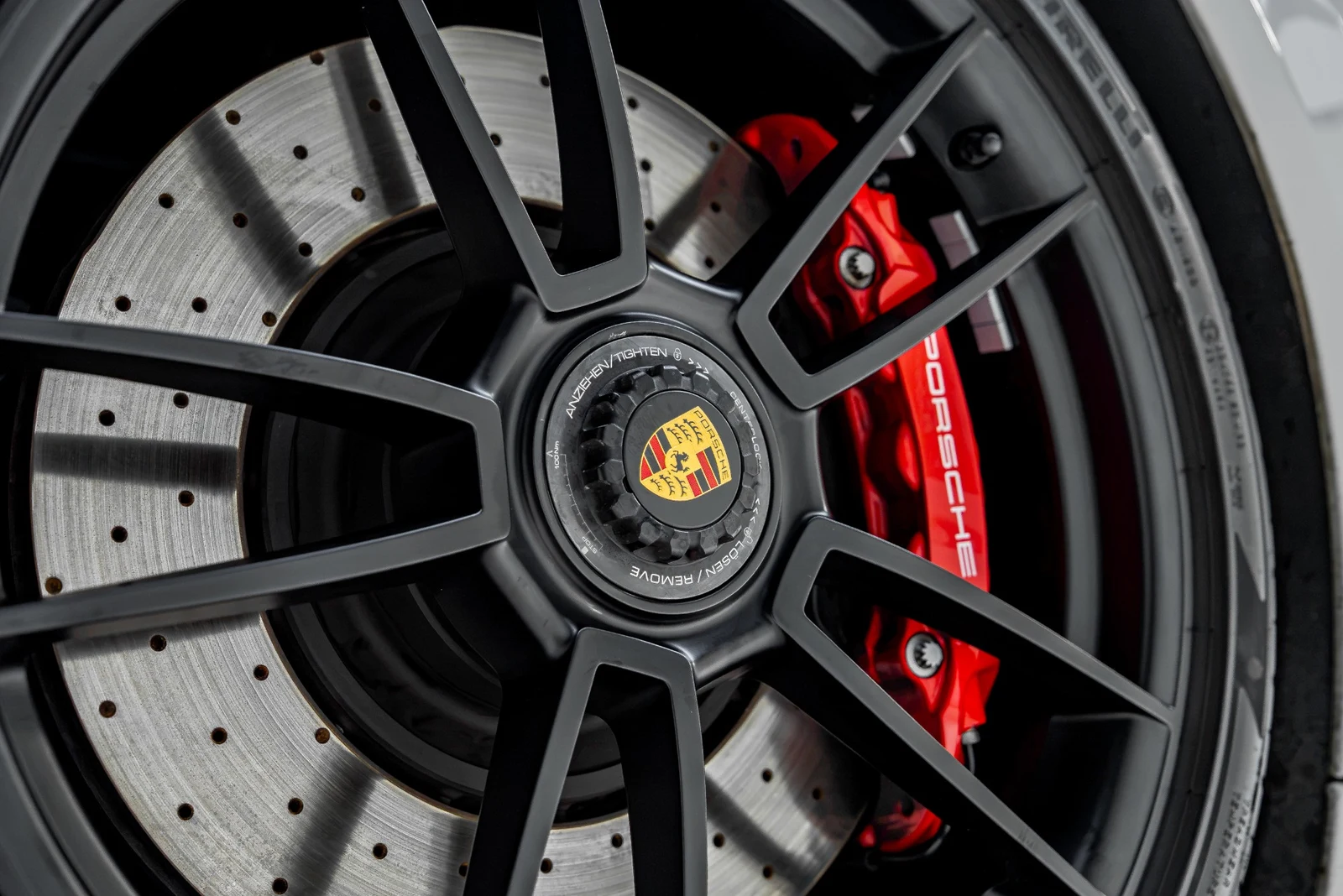 2023 Porsche 911 (992.1) Carrera GTS, 17/30