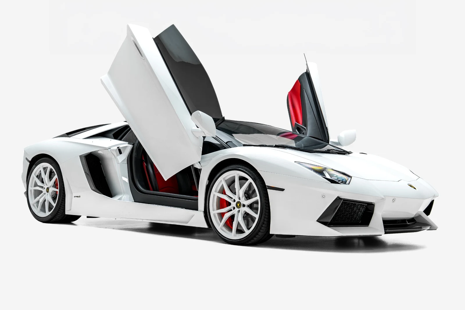 2016 Lamborghini Aventador LP700-4, 3/30