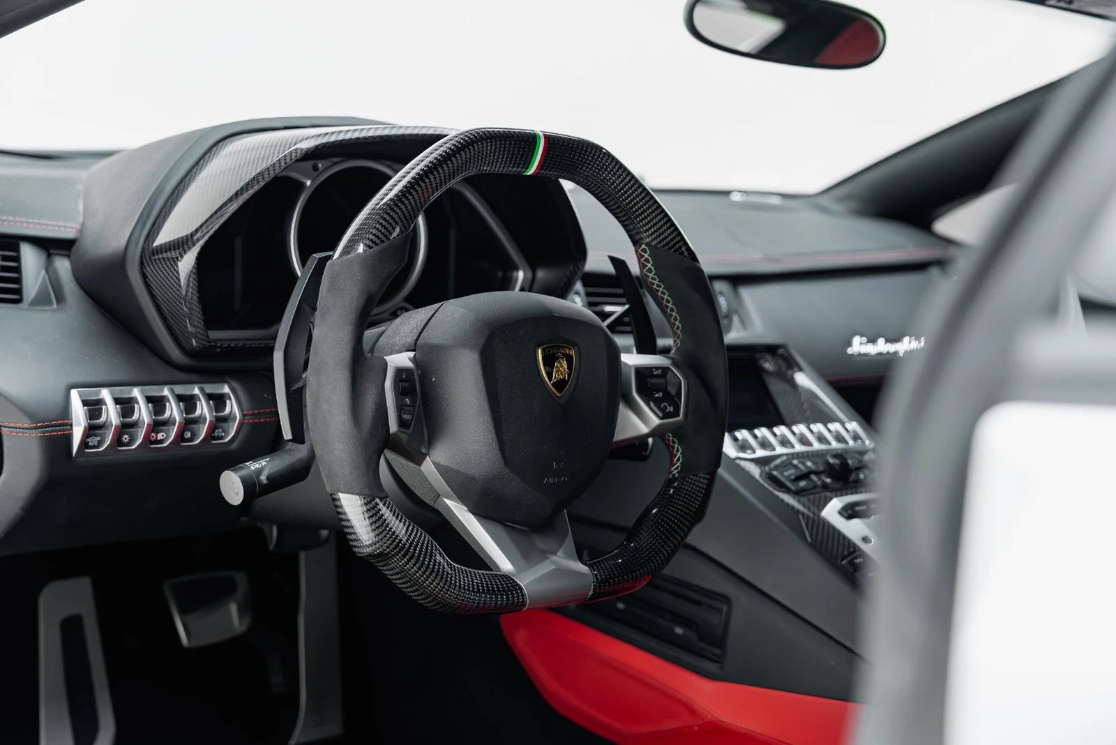 2016 Lamborghini Aventador LP700-4, 22/30