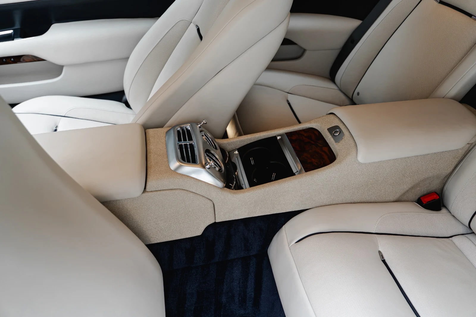 2014 Rolls-Royce Wraith, 27/30