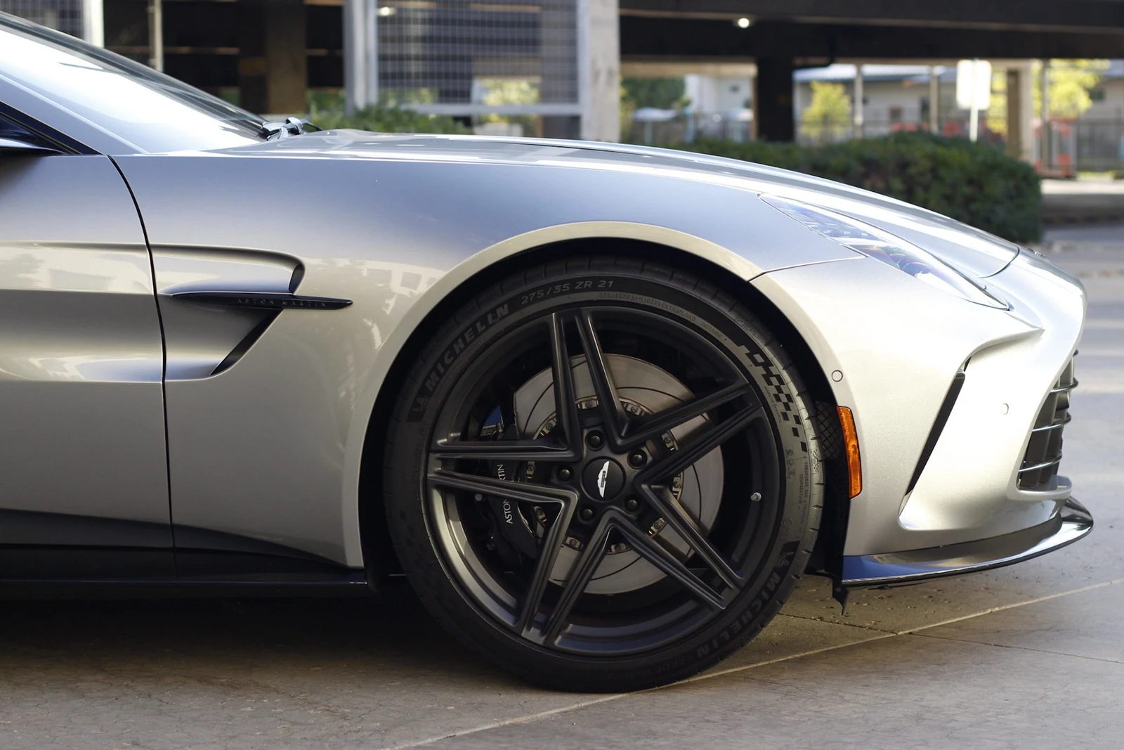 2025 Aston Martin Vantage, 12/30