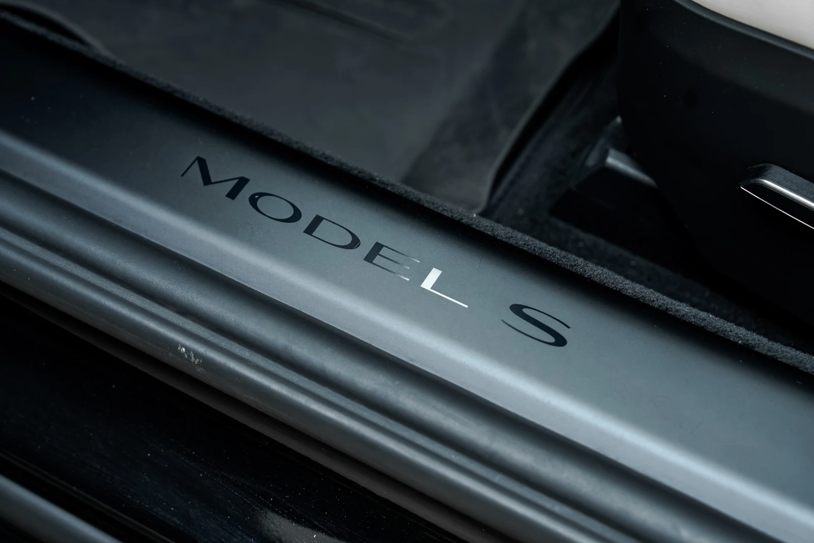 2026 Tesla Model S Plaid, 21/30
