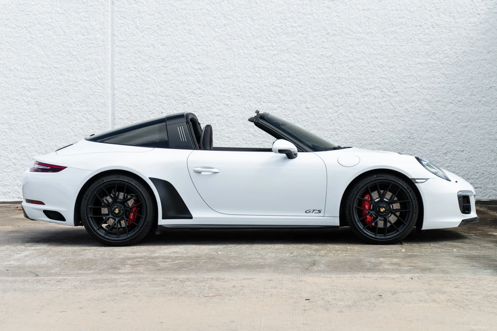 2018 Porsche 911 (991.2) Targa 4 GTS, 2/30