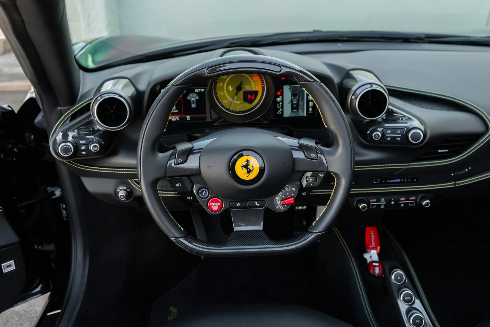 2022 Ferrari F8 Spider, 6/30