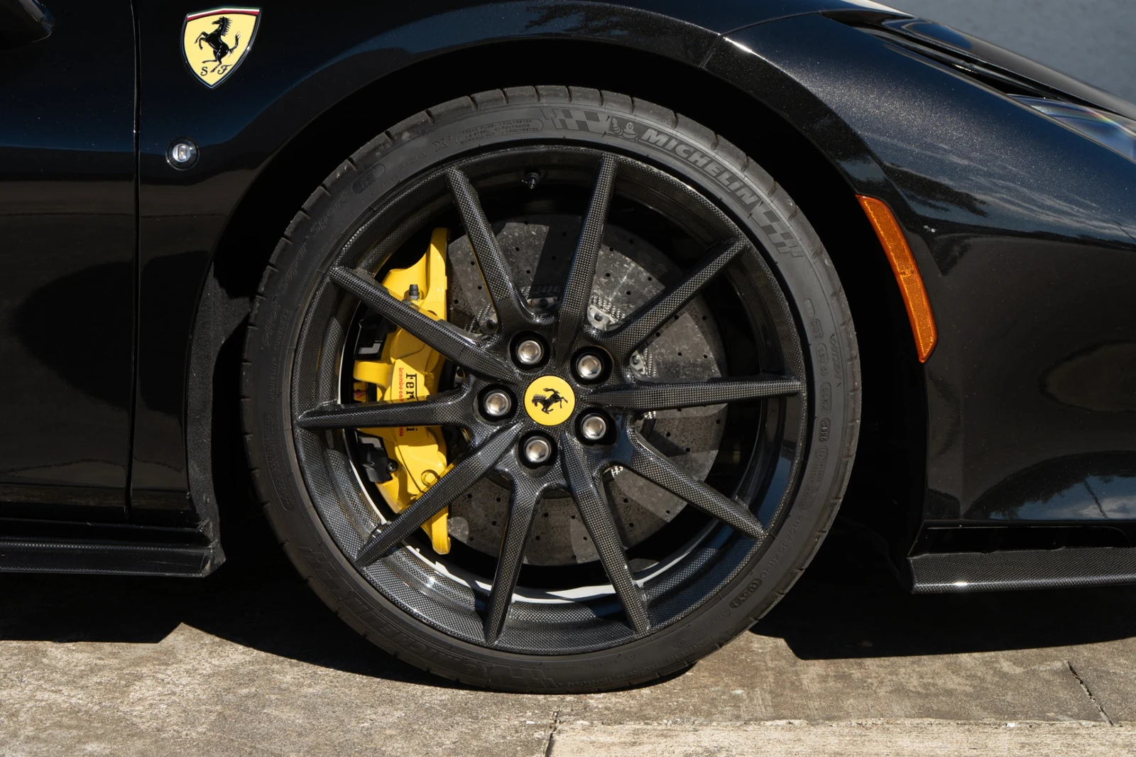 2022 Ferrari F8 Spider, 28/30
