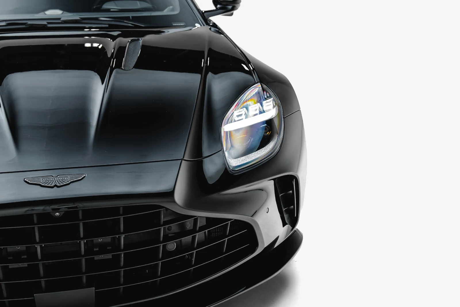 2025 Aston Martin Vantage, 11/30