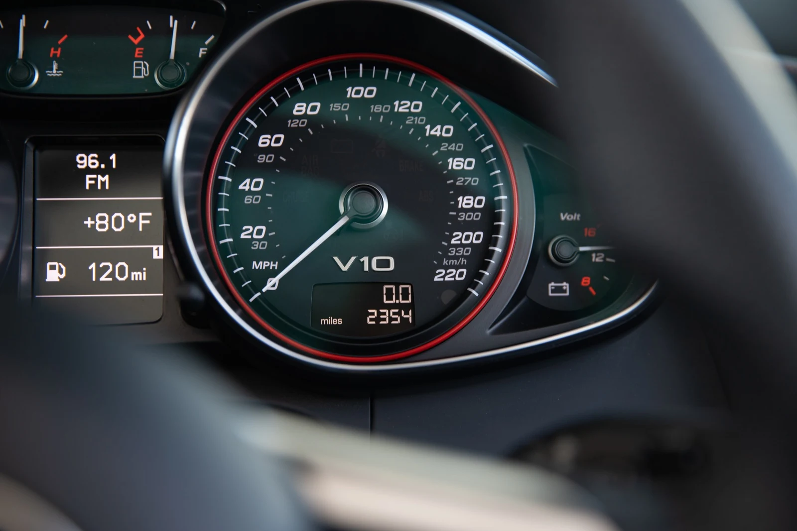 2014 Audi R8 5.2 quattro Spyder (Type 42), 24/30