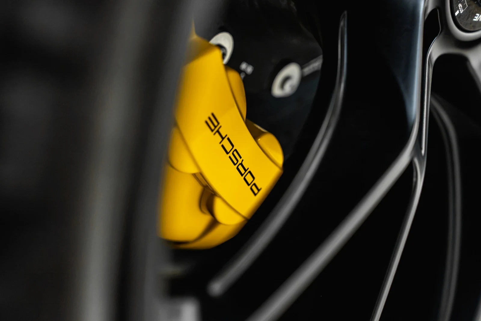 2023 Porsche 911 (992.1) GT3 Touring, 18/30
