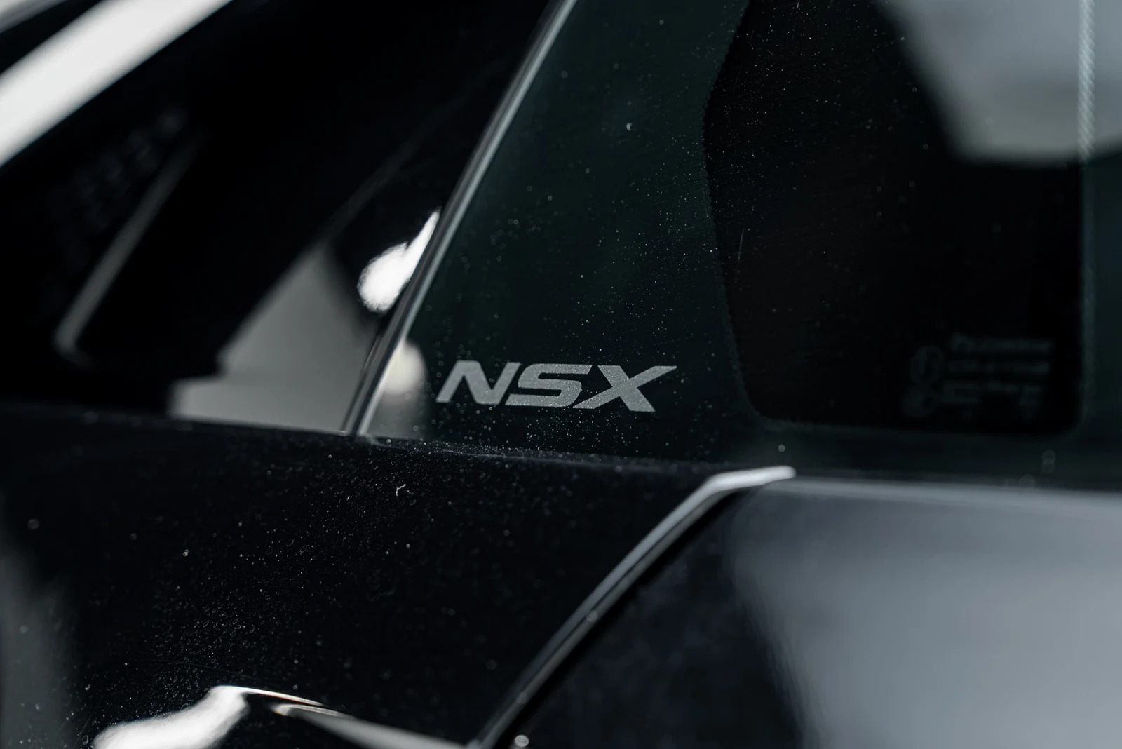 2017 Acura NSX SH-AWD Sport Hybrid, 16/30