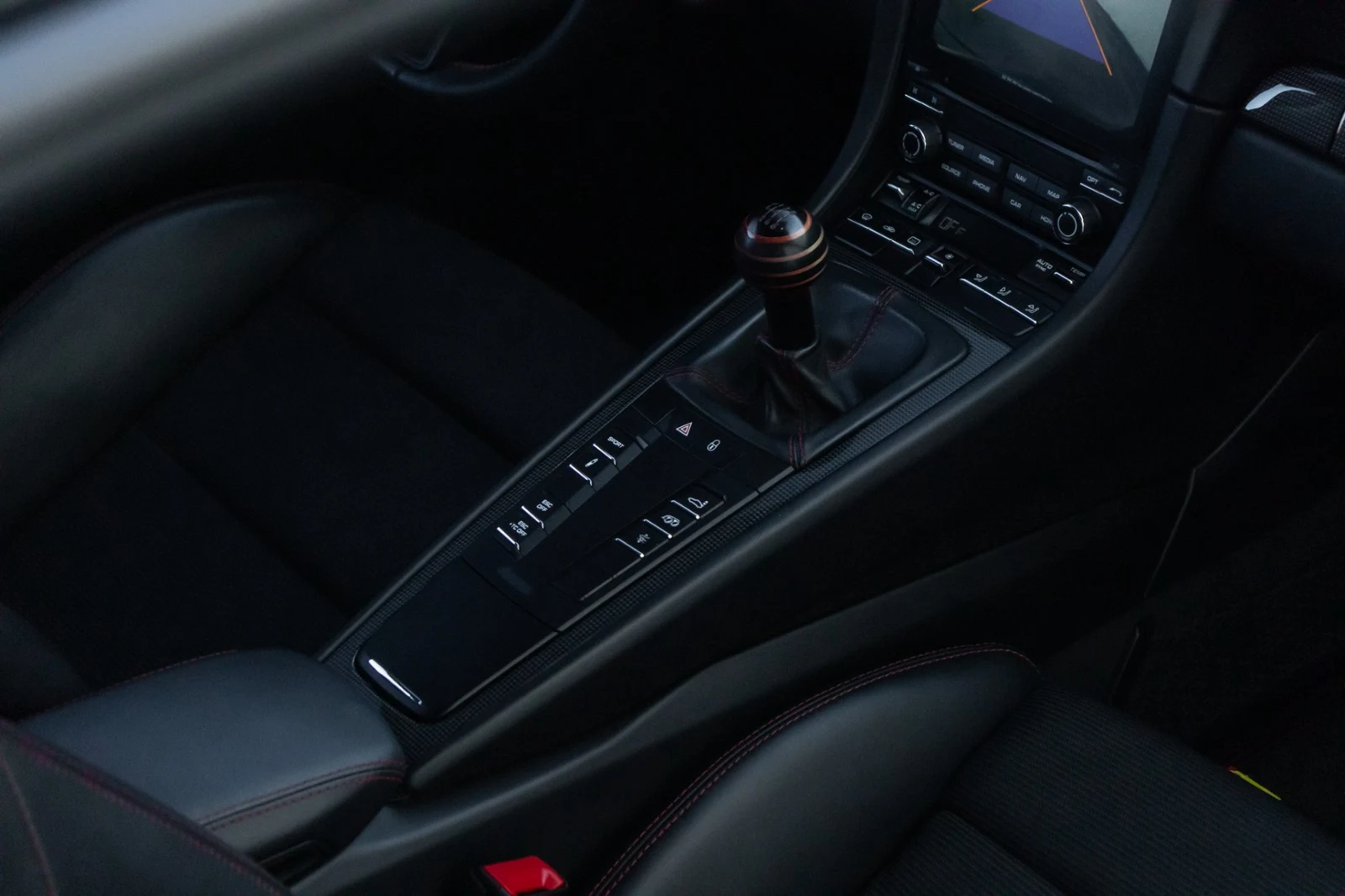 2018 Porsche 911 (991.2) GT3 Touring, 16/30