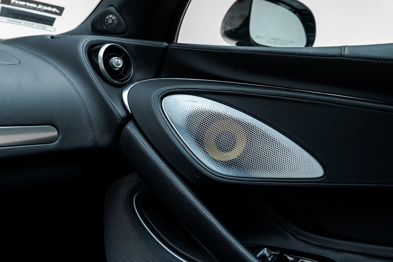 2023 McLaren GT, 29/30