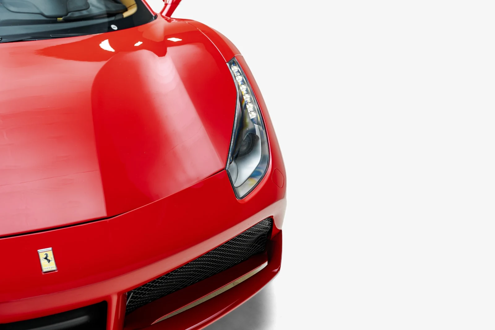 2016 Ferrari 488 GTB, 9/30