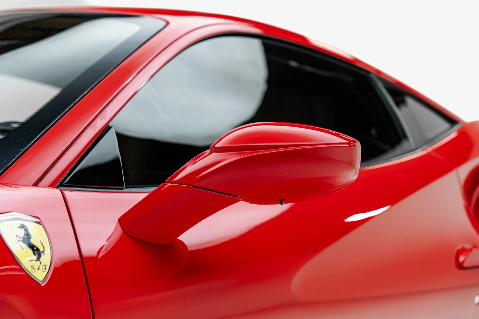 2016 Ferrari 488 GTB, 11/30