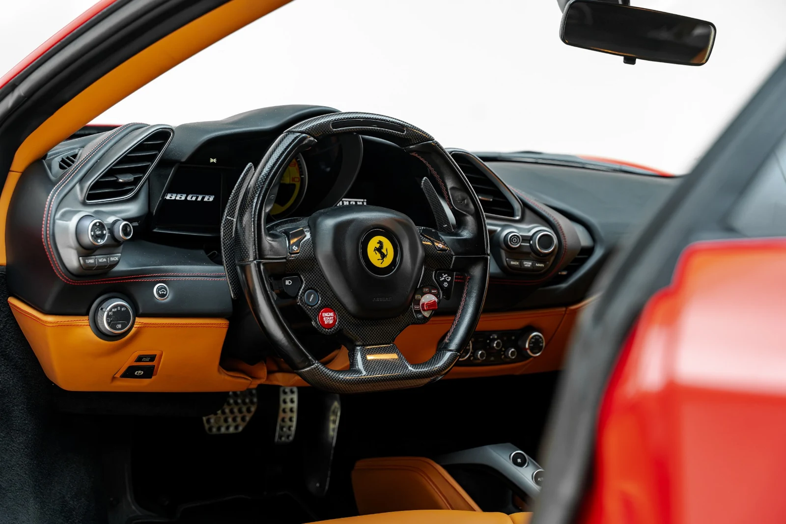 2016 Ferrari 488 GTB, 20/30