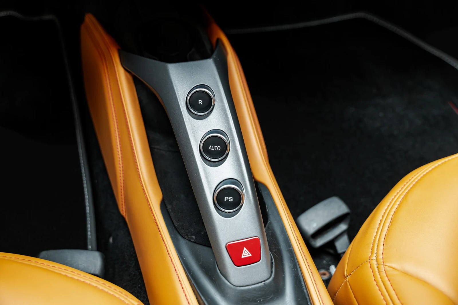2016 Ferrari 488 GTB, 24/30