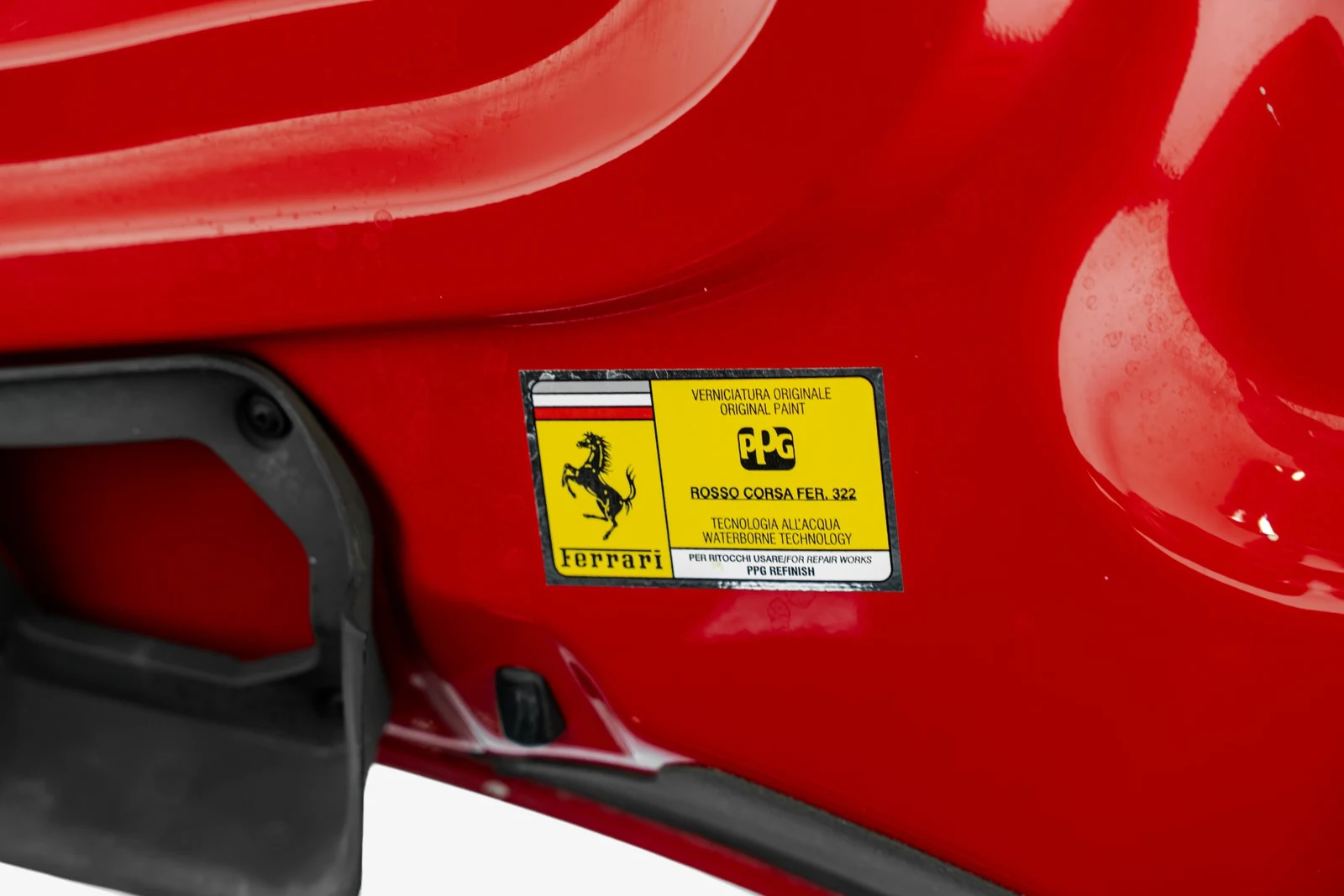 2016 Ferrari 488 GTB, 28/30