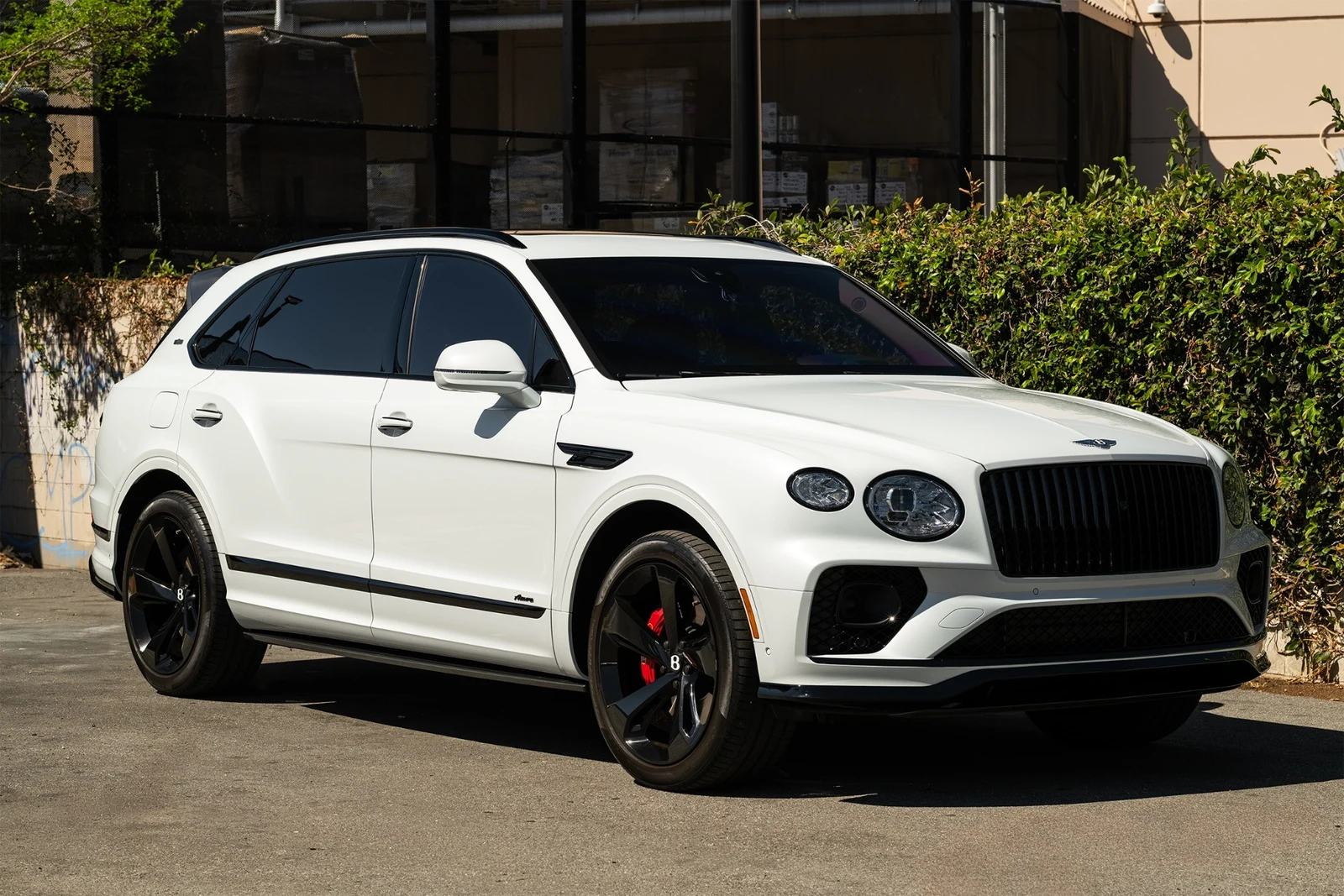 2023 Bentley Bentayga EWB Azure V8, 4/30