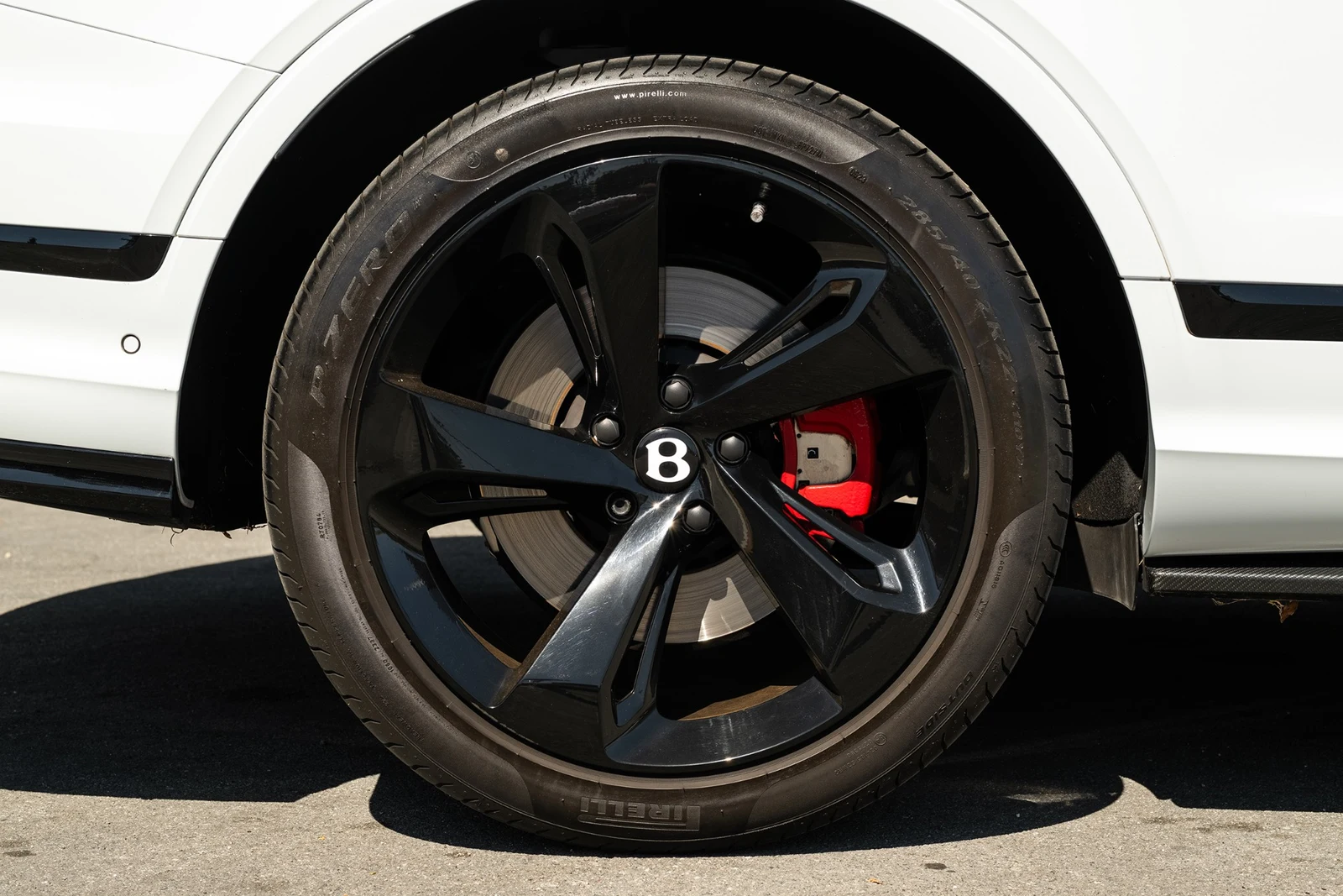 2023 Bentley Bentayga EWB Azure V8, 11/30