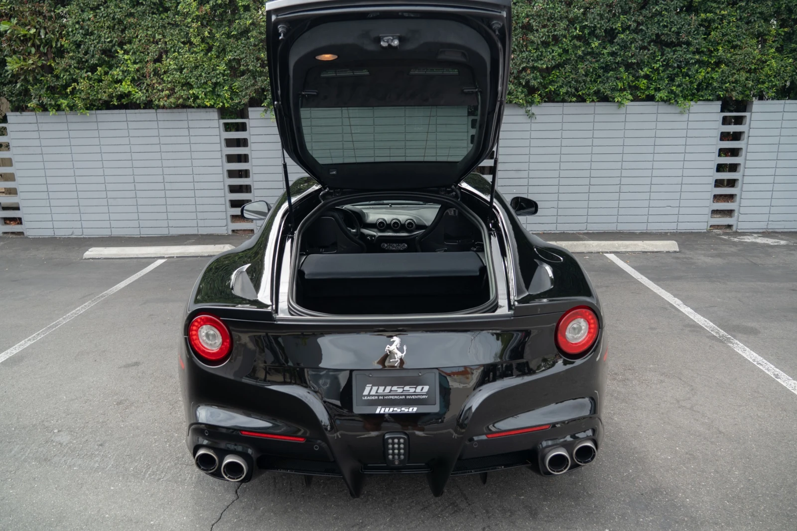 2014 Ferrari F12berlinetta, 24/30
