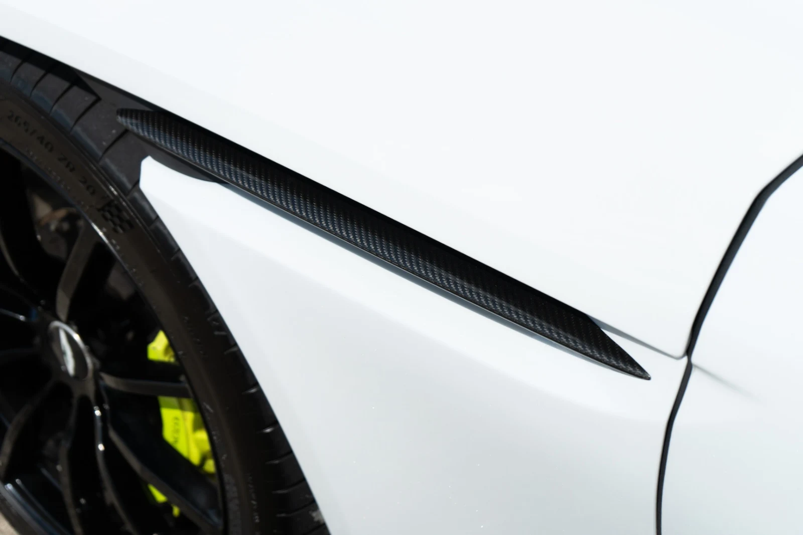 2019 Aston Martin DB11 AMR, 19/30