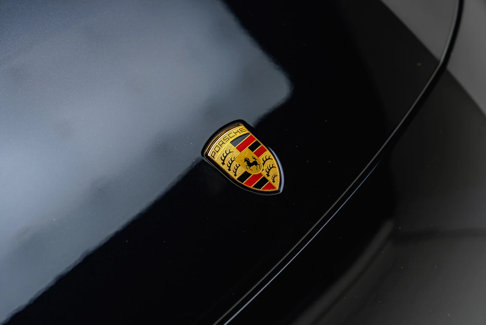 2023 Porsche Panamera GTS Sport Turismo, 13/30