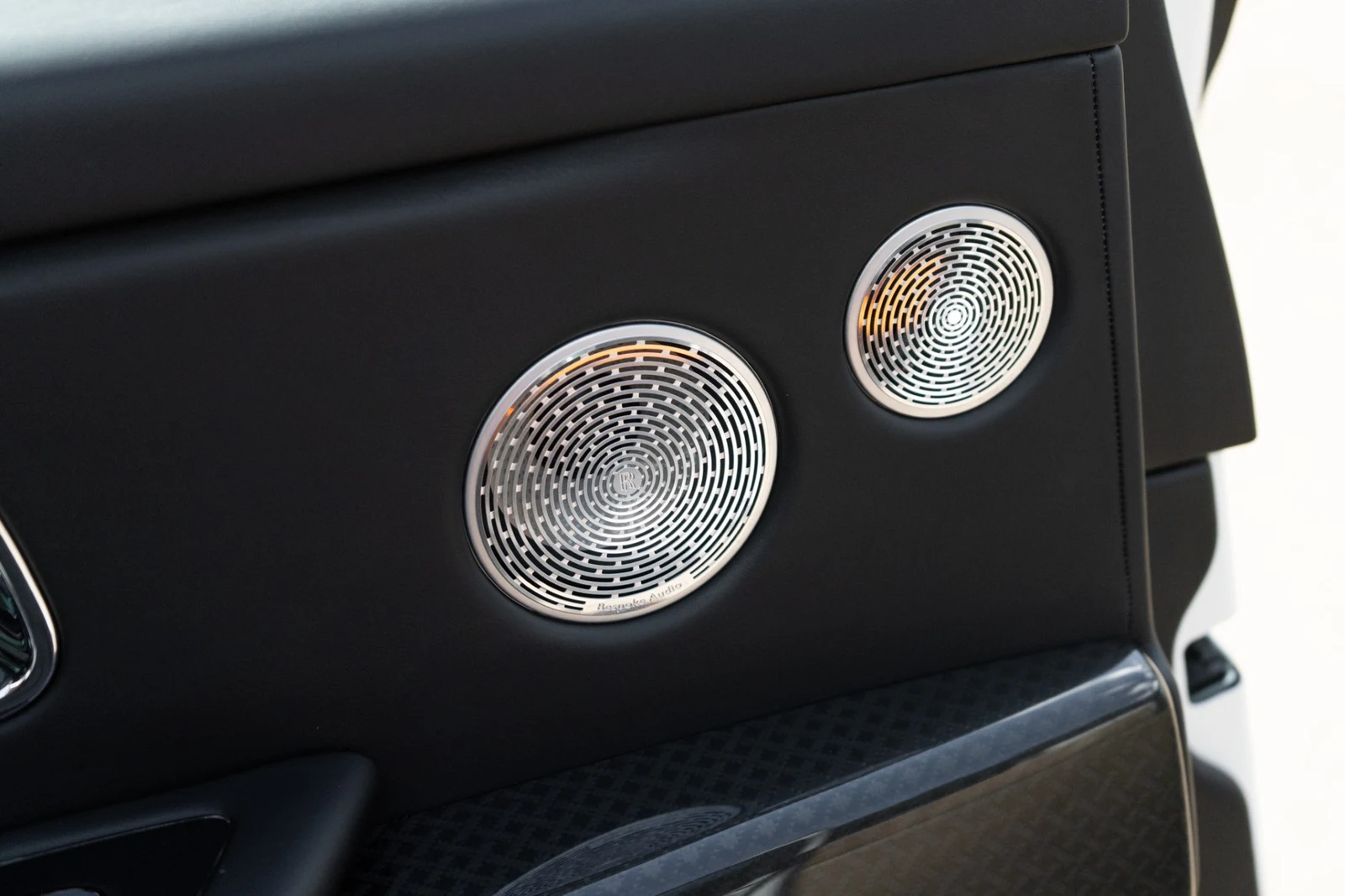 2022 Rolls-Royce Cullinan Black Badge, 14/30