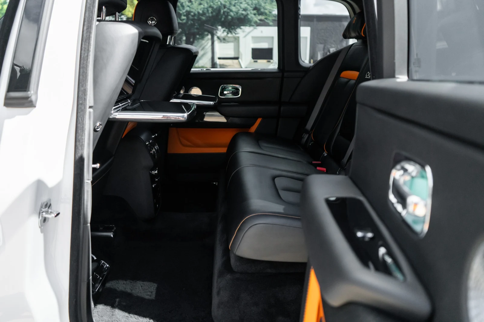 2022 Rolls-Royce Cullinan Black Badge, 20/30