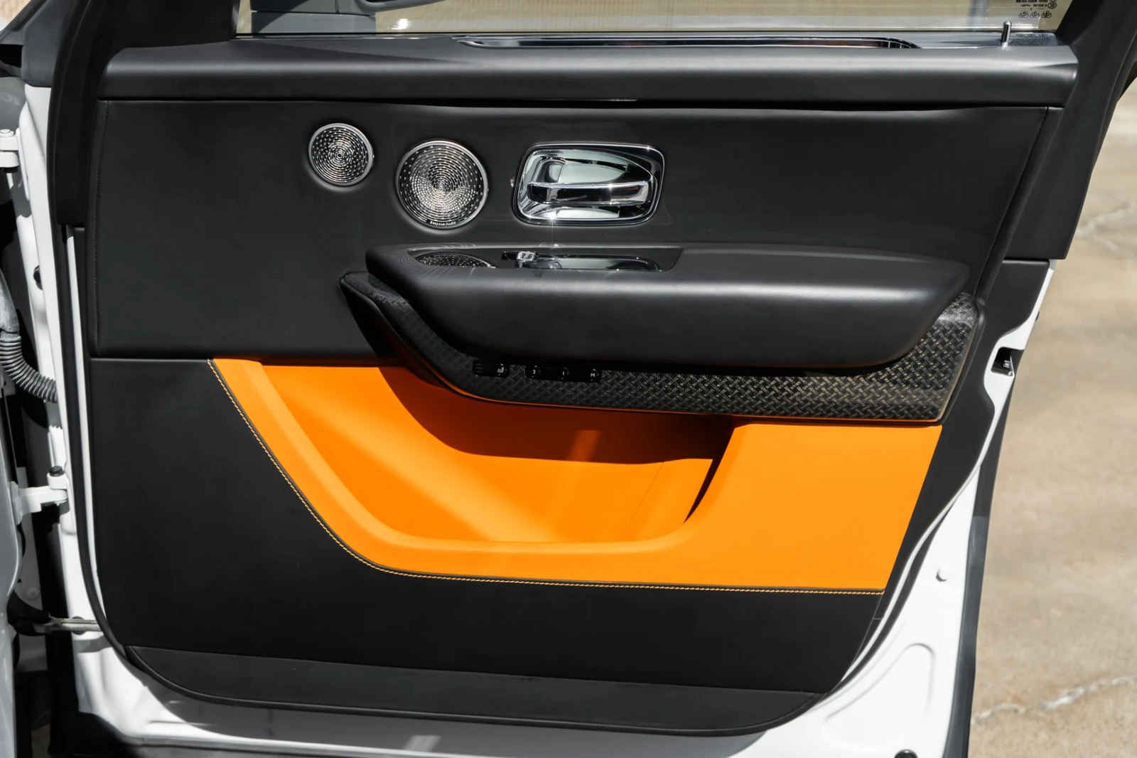 2022 Rolls-Royce Cullinan Black Badge, 22/30