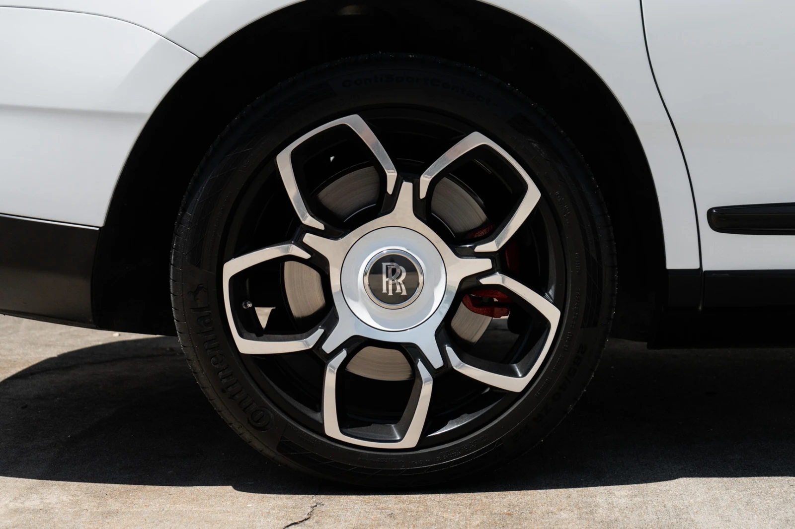 2022 Rolls-Royce Cullinan Black Badge, 24/30