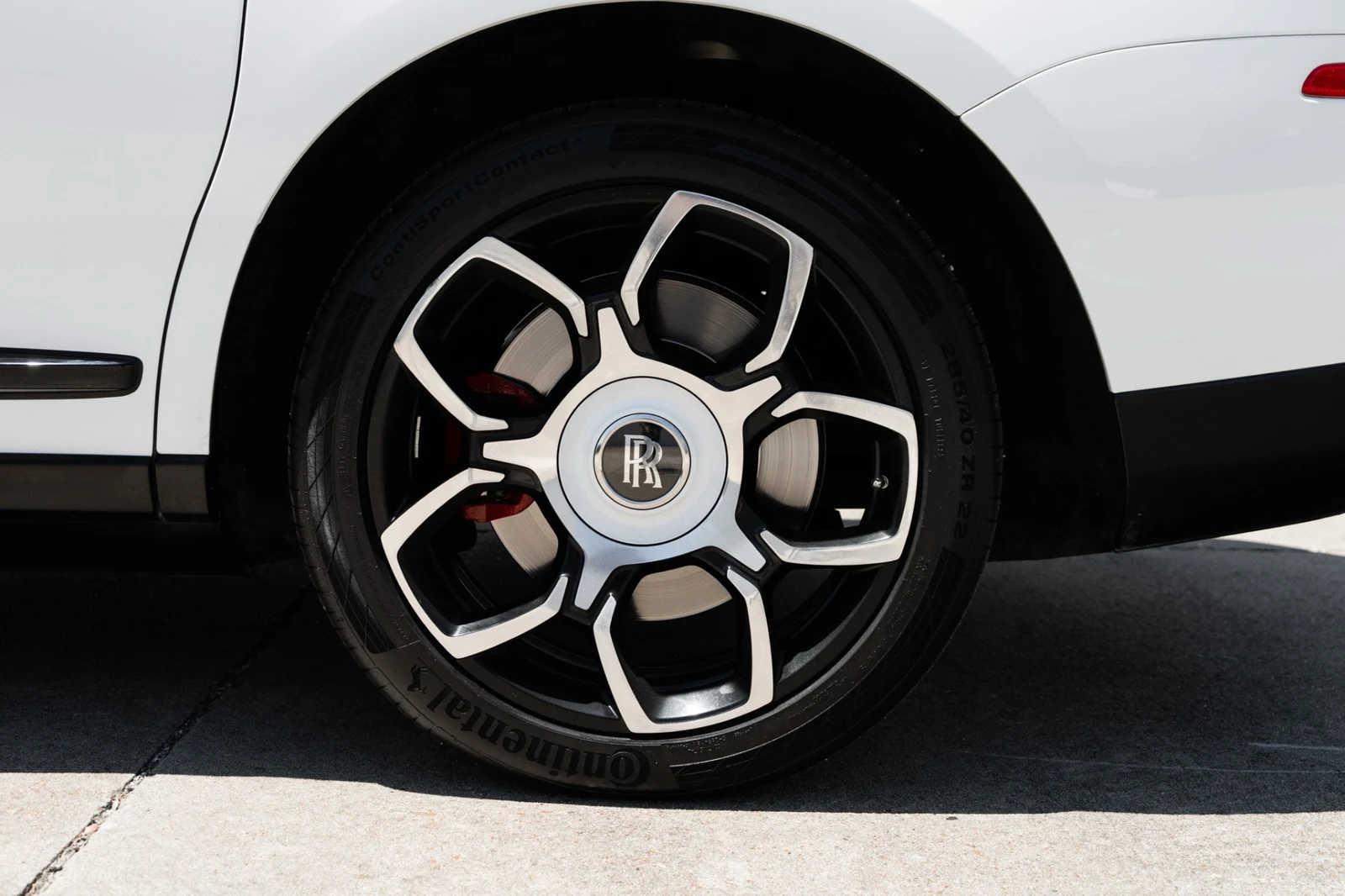2022 Rolls-Royce Cullinan Black Badge, 26/30
