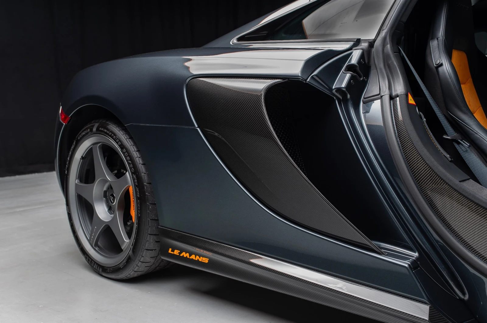 2015 McLaren 650S LM Coupe ( Le Mans Special Edition 1/50 ), 10/30