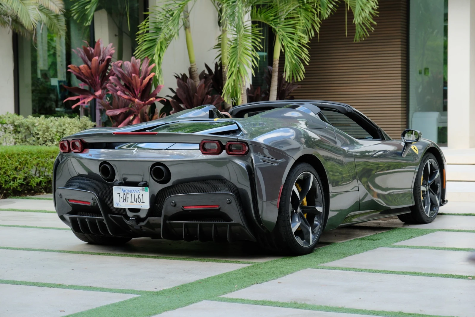2022 Ferrari SF90 Spider, 4/30