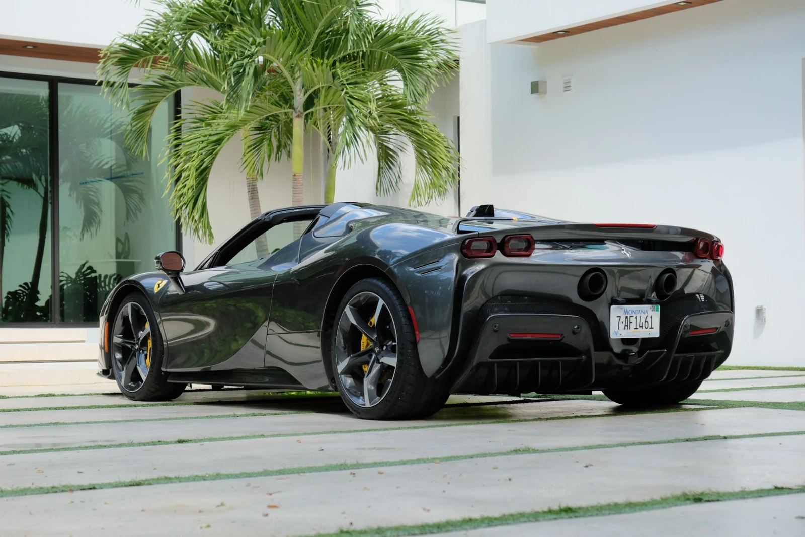 2022 Ferrari SF90 Spider, 5/30