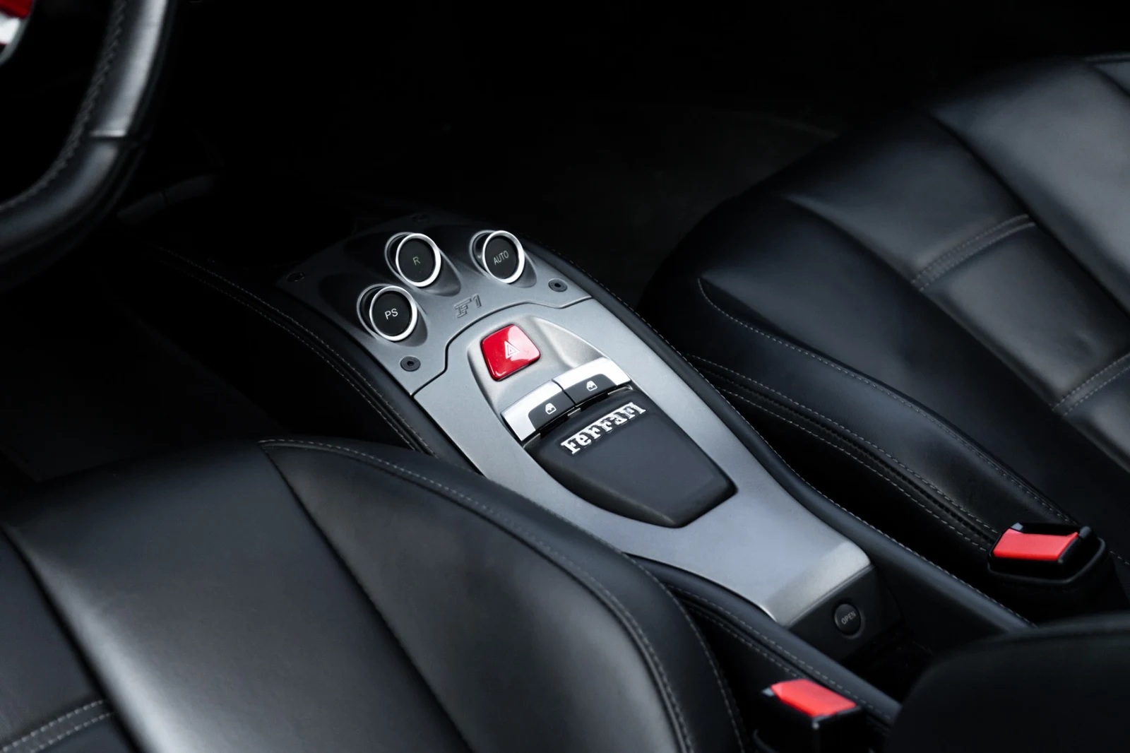 2013 Ferrari 458 Italia, 15/30