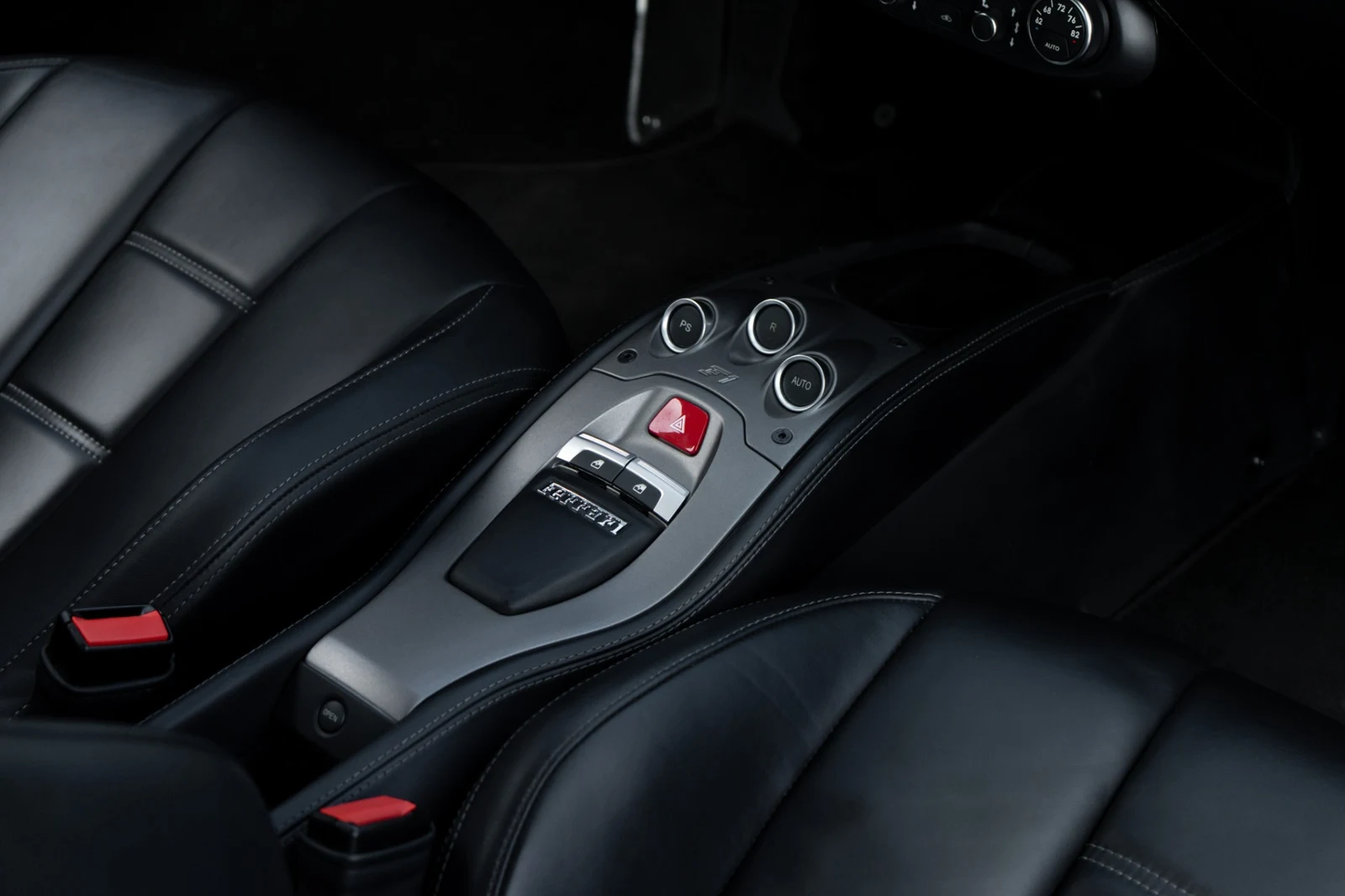 2013 Ferrari 458 Italia, 17/30