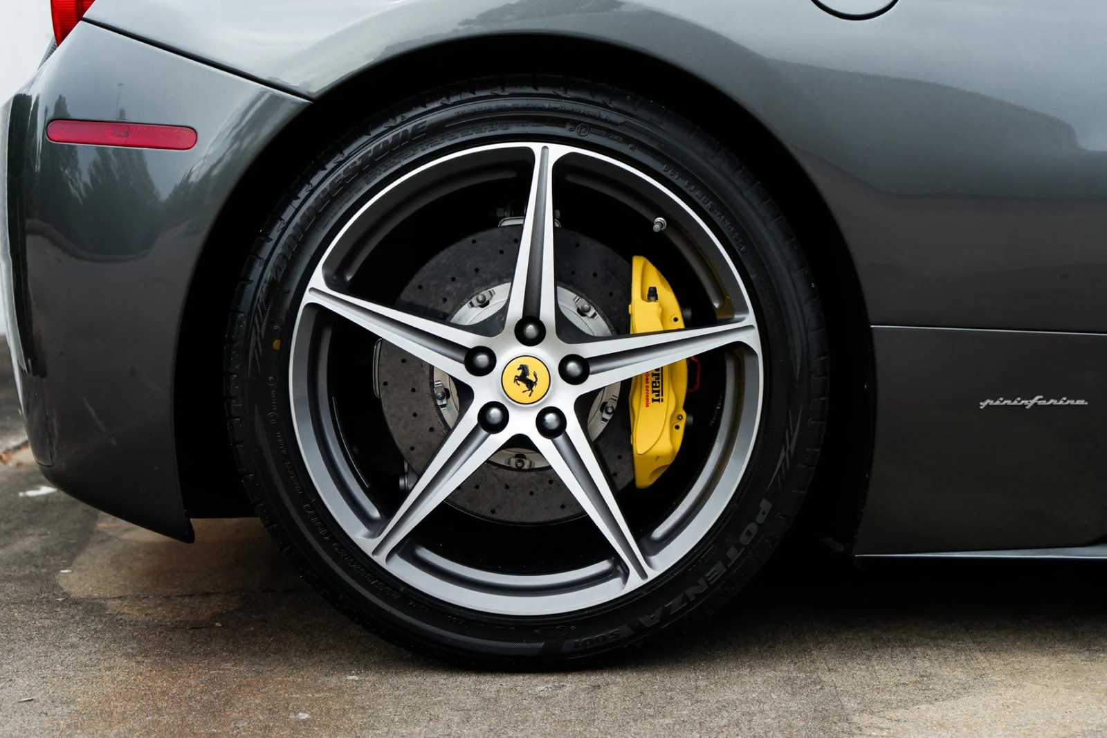 2013 Ferrari 458 Italia, 24/30