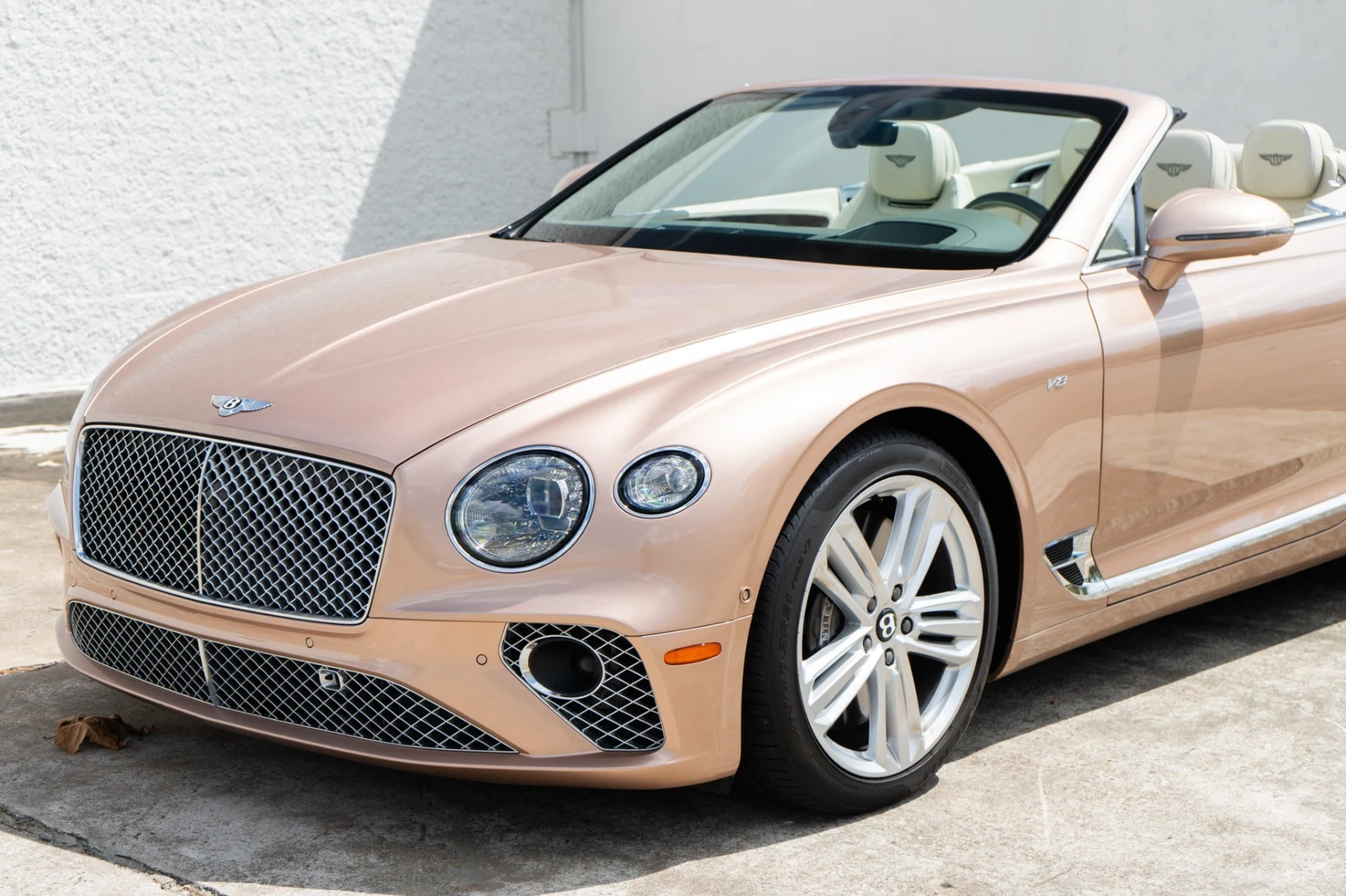 2022 Bentley Continental GTC V8, 13/30
