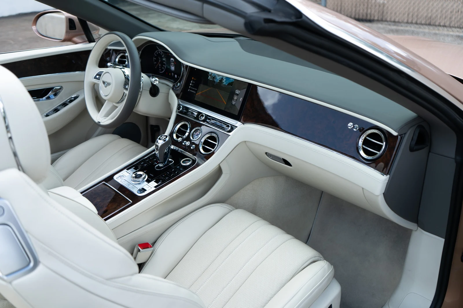2022 Bentley Continental GTC V8, 14/30