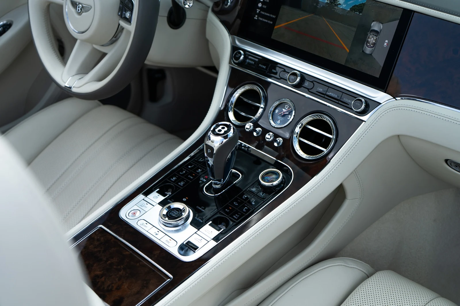 2022 Bentley Continental GTC V8, 17/30