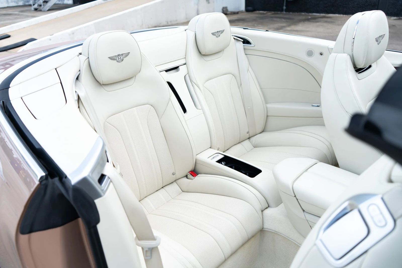 2022 Bentley Continental GTC V8, 24/30