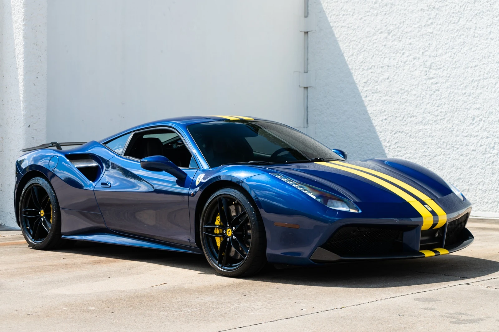 2018 Ferrari 488 GTB, 2/30