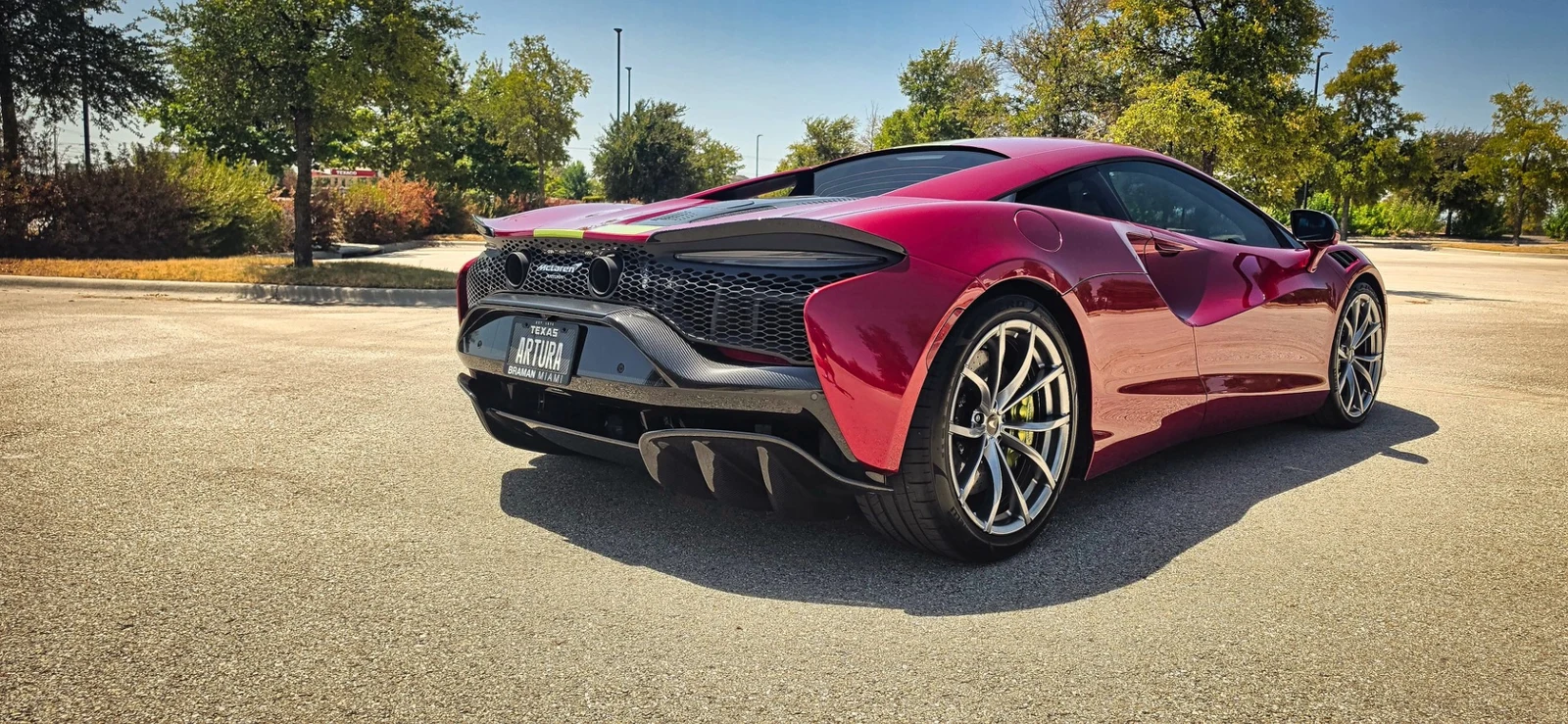 2024 McLaren Artura, 8/30