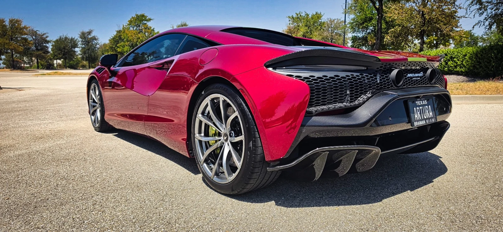 2024 McLaren Artura, 10/30