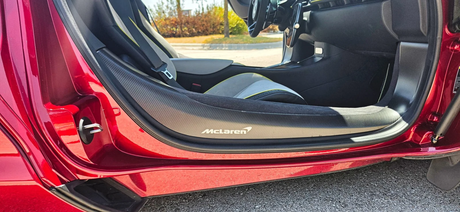 2024 McLaren Artura, 15/30