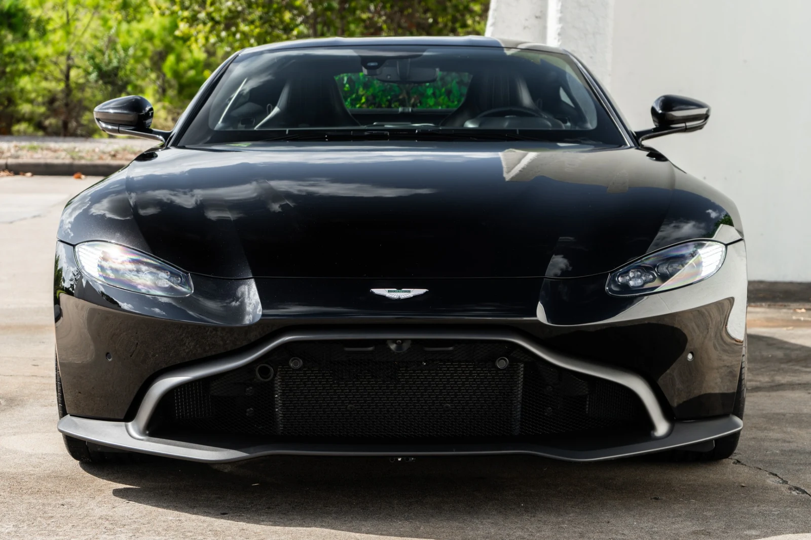 2019 Aston Martin Vantage, 10/30