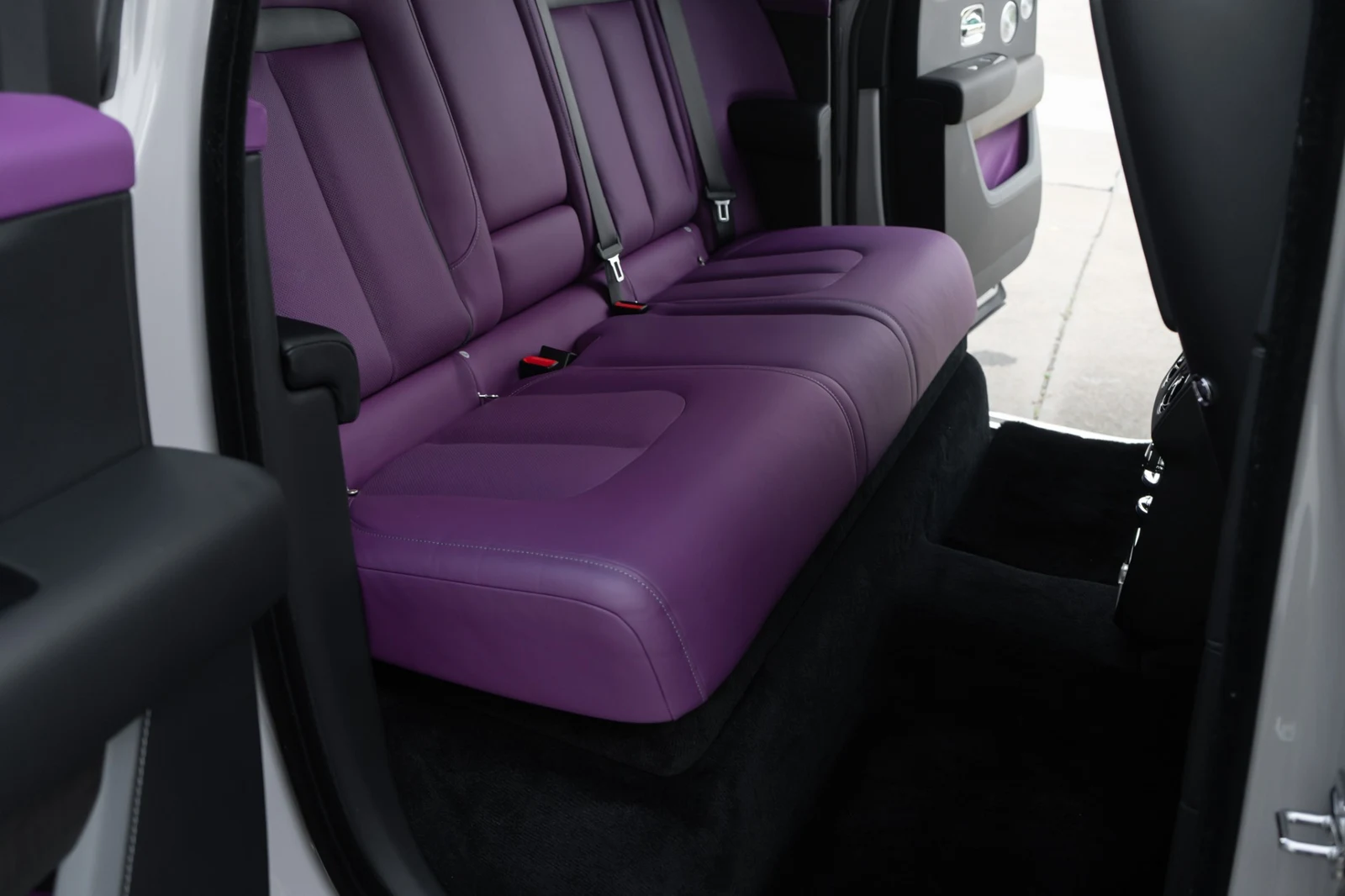 2024 Rolls-Royce Cullinan, 20/30